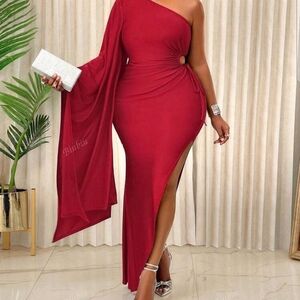 Elegant Red One-Shoulder Dress